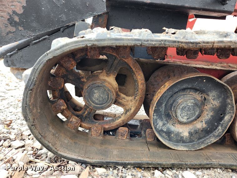 image for item KT9521 Agri-Scrape SP-04  tracked sod installer