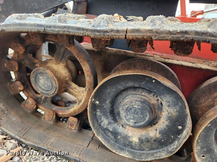 image for item KT9521 Agri-Scrape SP-04  tracked sod installer