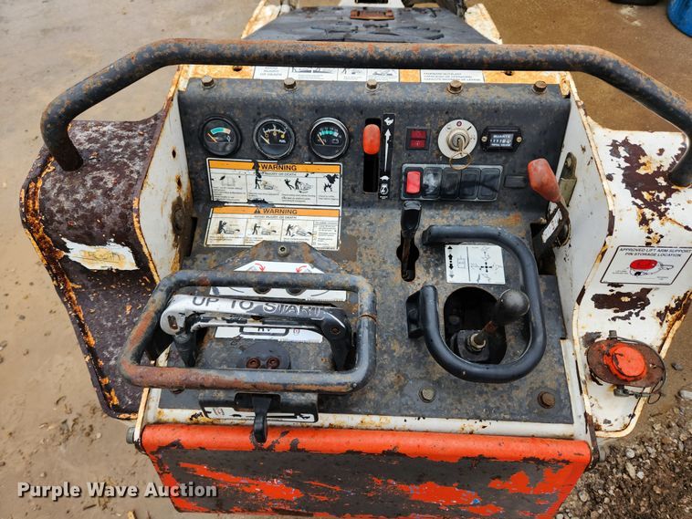 image for item KT9522 2012 Bobcat MT52  compact utility loader