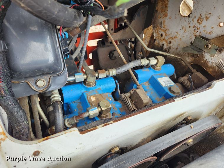 image for item KT9522 2012 Bobcat MT52  compact utility loader