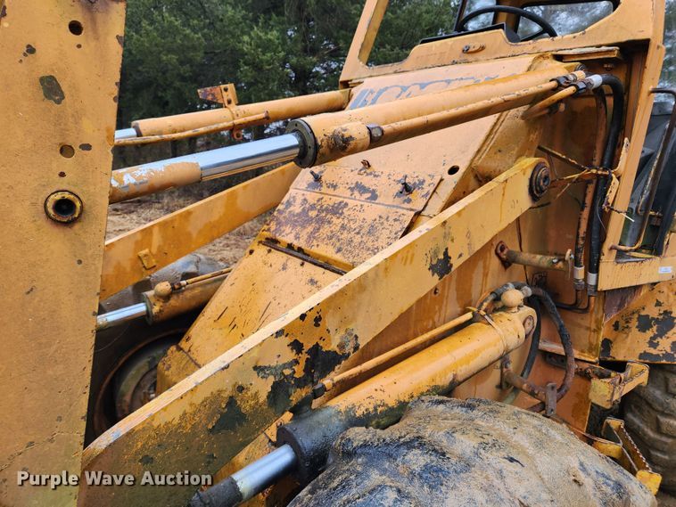 image for item KT9551 1977 Case W14  wheel loader