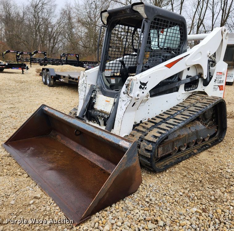image for item KT9552 2018 Bobcat T740  tracked skid steer loader