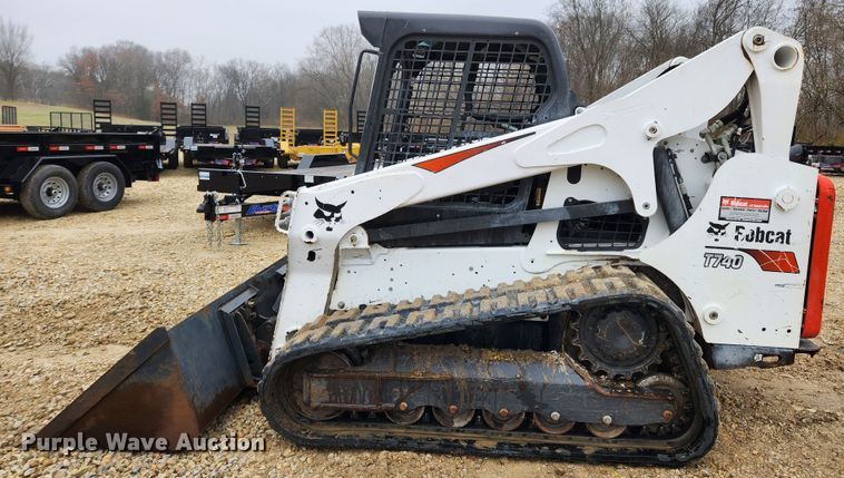 image for item KT9552 2018 Bobcat T740  tracked skid steer loader