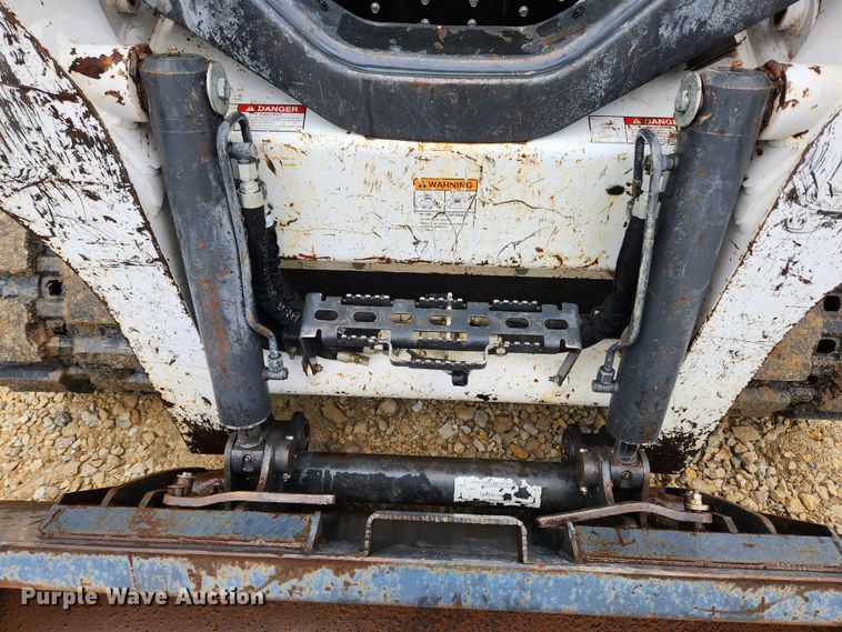 image for item KT9552 2018 Bobcat T740  tracked skid steer loader