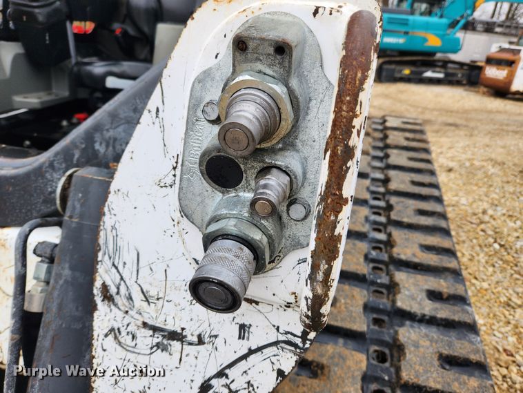 image for item KT9552 2018 Bobcat T740  tracked skid steer loader