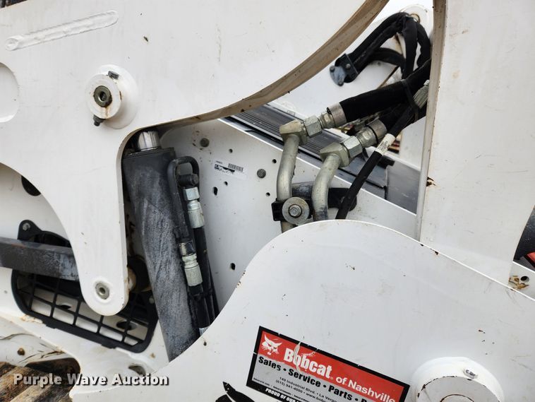 image for item KT9552 2018 Bobcat T740  tracked skid steer loader
