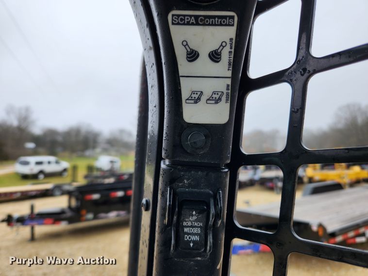 image for item KT9552 2018 Bobcat T740  tracked skid steer loader