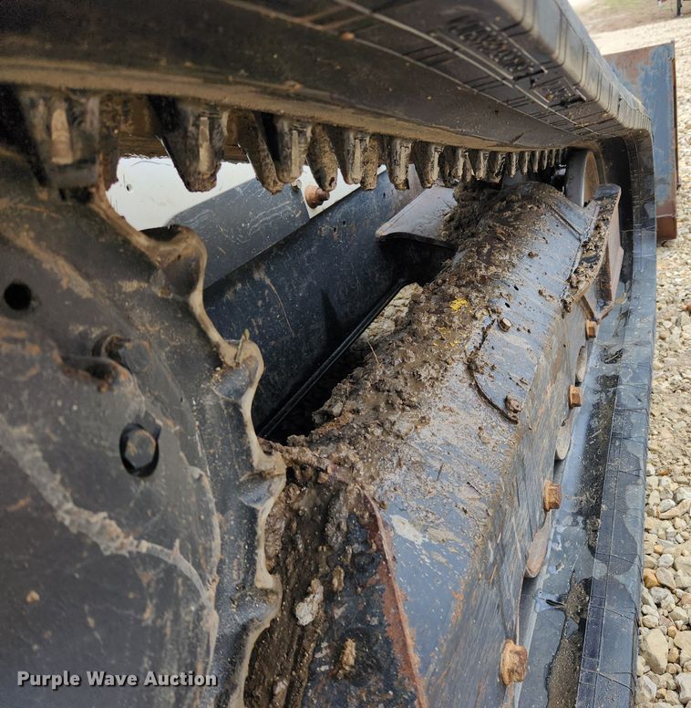 image for item KT9552 2018 Bobcat T740  tracked skid steer loader