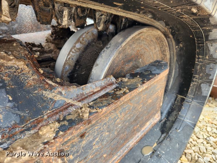 image for item KT9552 2018 Bobcat T740  tracked skid steer loader