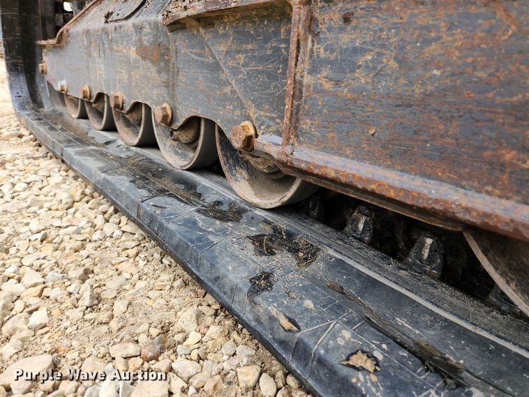 image for item KT9552 2018 Bobcat T740  tracked skid steer loader