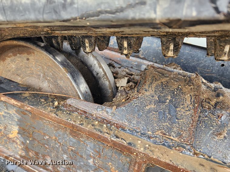 image for item KT9552 2018 Bobcat T740  tracked skid steer loader