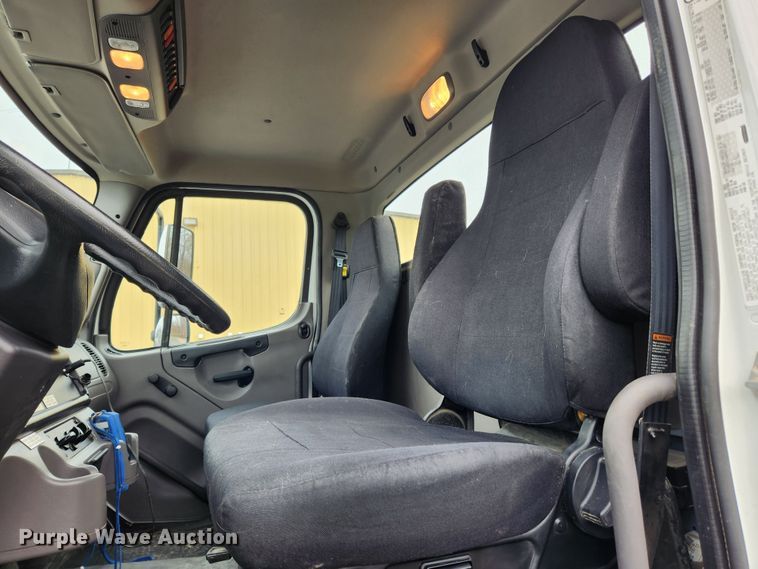 image for item KT9561 2016 Freightliner 108SD  sewer jetter truck