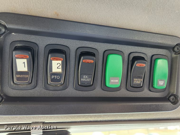 image for item KT9561 2016 Freightliner 108SD  sewer jetter truck