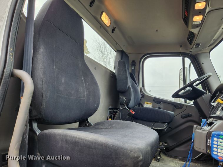 image for item KT9561 2016 Freightliner 108SD  sewer jetter truck