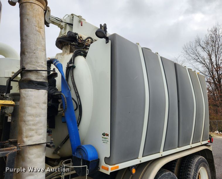 image for item KT9561 2016 Freightliner 108SD  sewer jetter truck