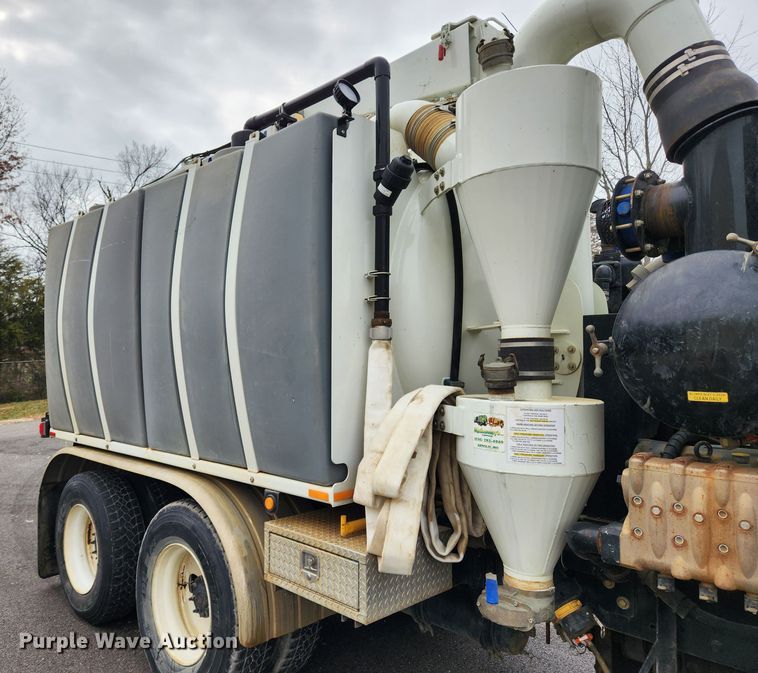 image for item KT9561 2016 Freightliner 108SD  sewer jetter truck