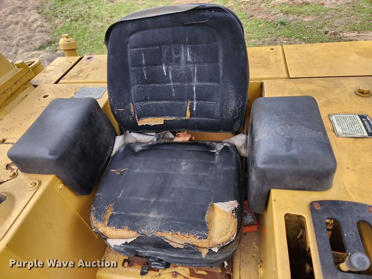 image for item KT9571 1988 Caterpillar D5H  dozer