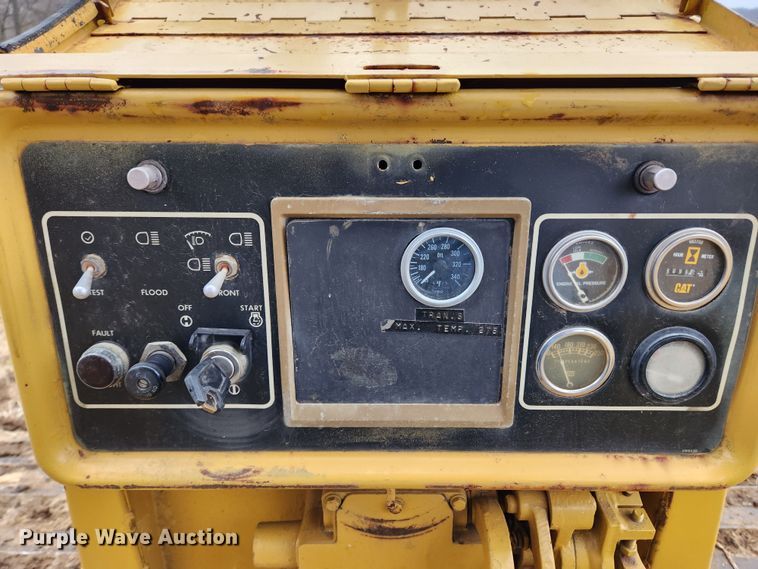 image for item KT9571 1988 Caterpillar D5H  dozer