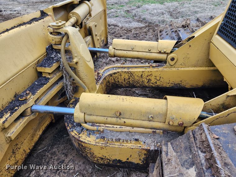 image for item KT9571 1988 Caterpillar D5H  dozer