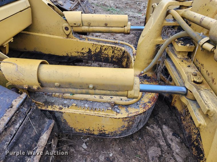 image for item KT9571 1988 Caterpillar D5H  dozer