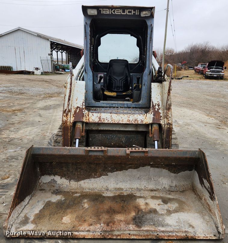 image for item KT9572 2005 Takeuchi TL140  tracked skid steer loader