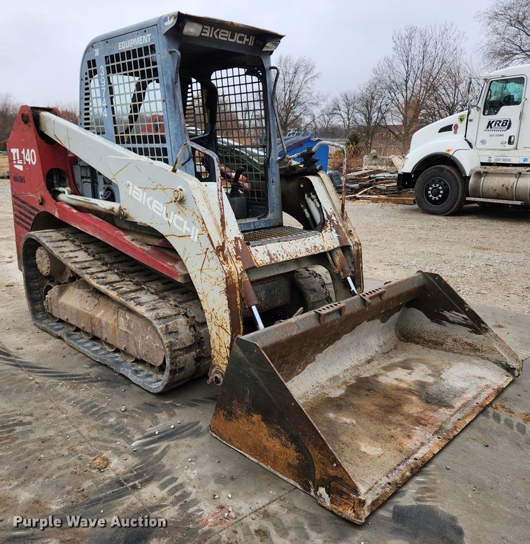 image for item KT9572 2005 Takeuchi TL140  tracked skid steer loader