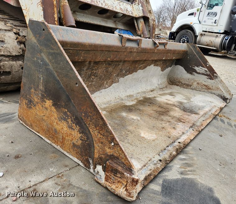 image for item KT9572 2005 Takeuchi TL140  tracked skid steer loader