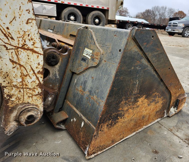 image for item KT9572 2005 Takeuchi TL140  tracked skid steer loader