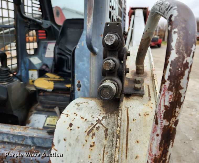 image for item KT9572 2005 Takeuchi TL140  tracked skid steer loader