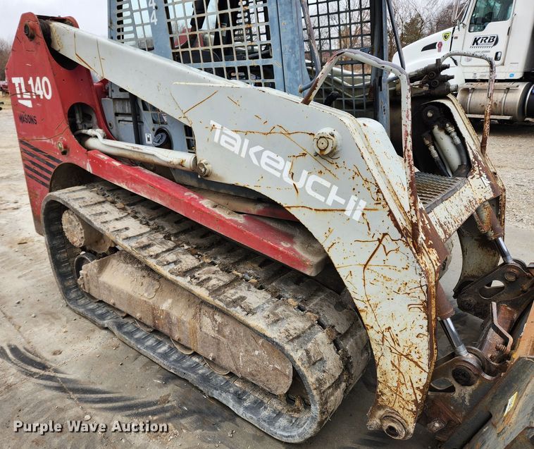 image for item KT9572 2005 Takeuchi TL140  tracked skid steer loader