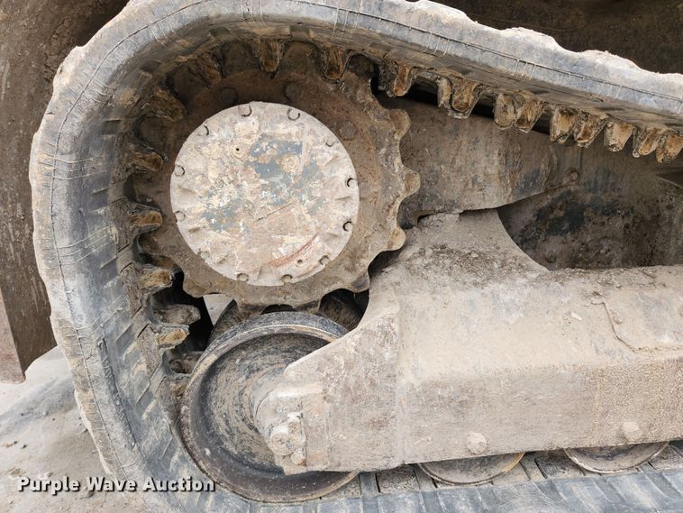 image for item KT9572 2005 Takeuchi TL140  tracked skid steer loader