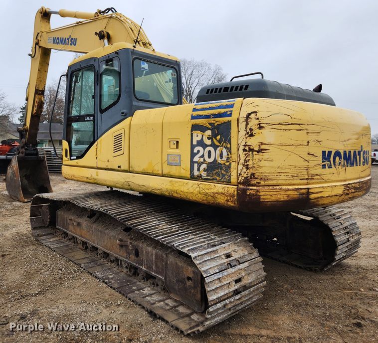 image for item KT9573 2002 Komatsu PC200LC-7L  excavator