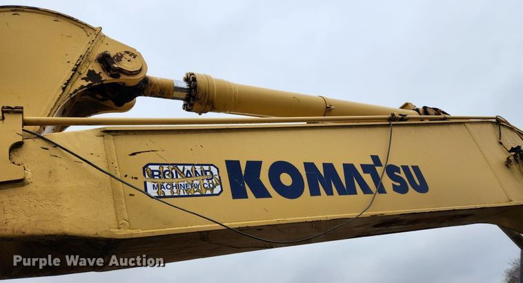 image for item KT9573 2002 Komatsu PC200LC-7L  excavator