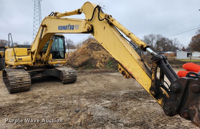 image for item KT9573 2002 Komatsu PC200LC-7L  excavator