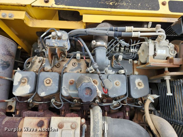 image for item KT9573 2002 Komatsu PC200LC-7L  excavator