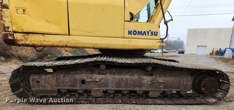image for item KT9573 2002 Komatsu PC200LC-7L  excavator