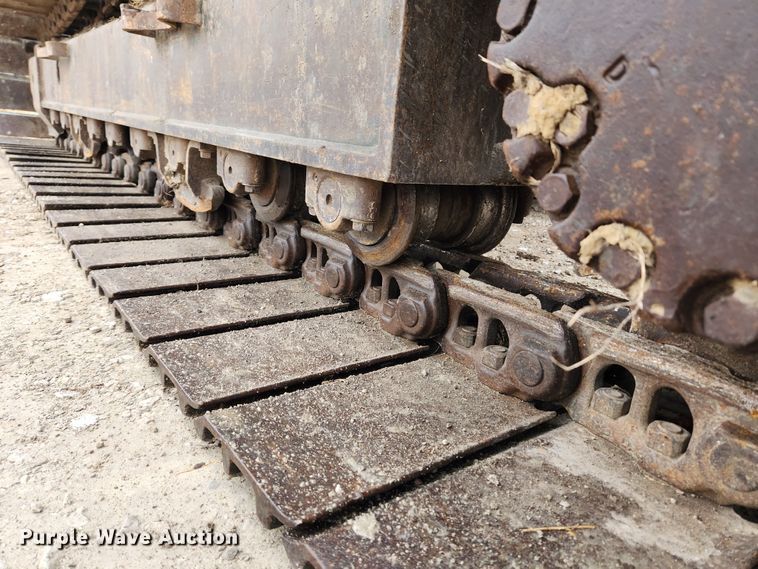 image for item KT9573 2002 Komatsu PC200LC-7L  excavator