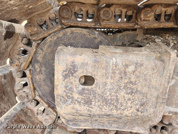 image for item KT9573 2002 Komatsu PC200LC-7L  excavator