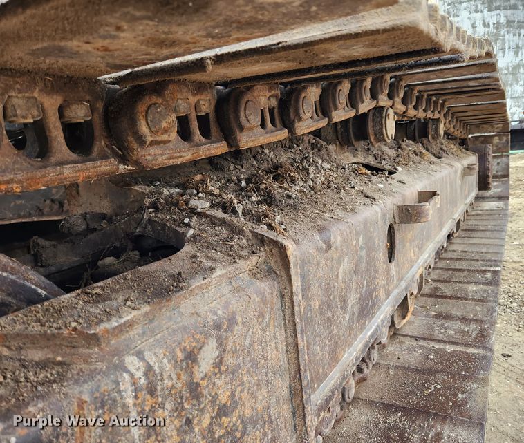 image for item KT9573 2002 Komatsu PC200LC-7L  excavator