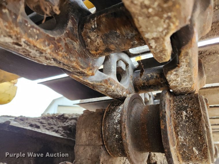 image for item KT9573 2002 Komatsu PC200LC-7L  excavator