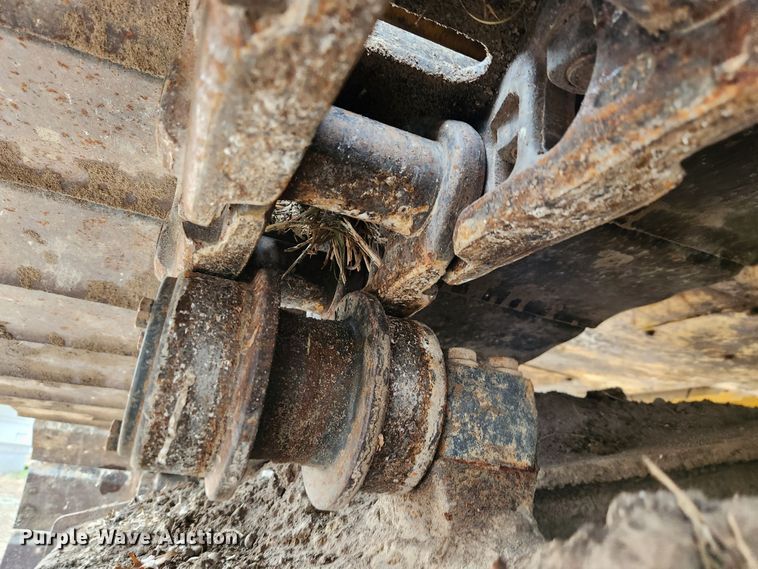 image for item KT9573 2002 Komatsu PC200LC-7L  excavator