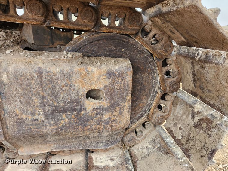 image for item KT9573 2002 Komatsu PC200LC-7L  excavator