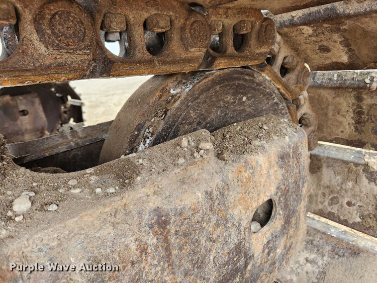 image for item KT9573 2002 Komatsu PC200LC-7L  excavator