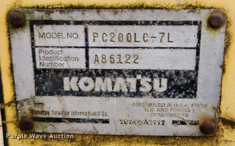 image for item KT9573 2002 Komatsu PC200LC-7L  excavator