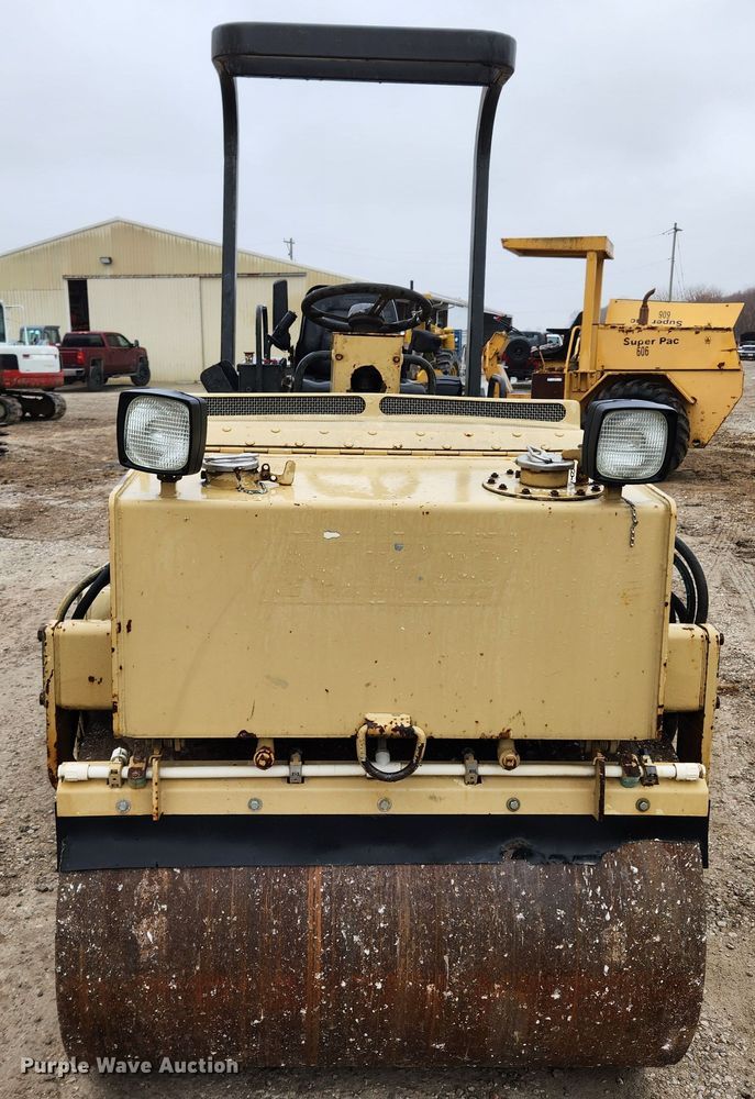 image for item KT9575 1999 Ingersoll Rand DD-24  double drum vibratory roller