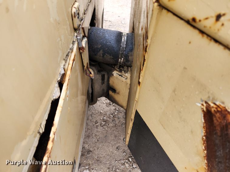 image for item KT9575 1999 Ingersoll Rand DD-24  double drum vibratory roller