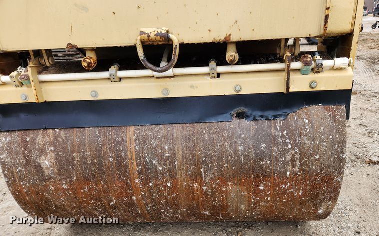 image for item KT9575 1999 Ingersoll Rand DD-24  double drum vibratory roller