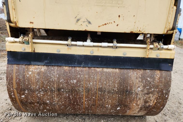 image for item KT9575 1999 Ingersoll Rand DD-24  double drum vibratory roller