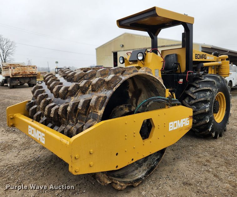 image for item KT9576 Bomag BW210PD  single drum vibratory roller