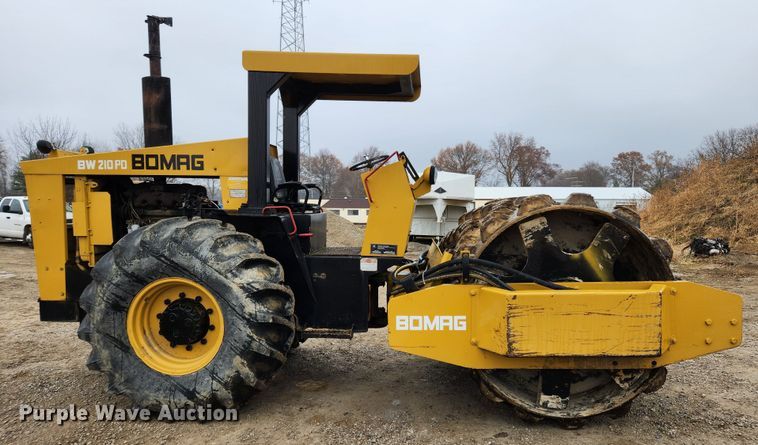 image for item KT9576 Bomag BW210PD  single drum vibratory roller